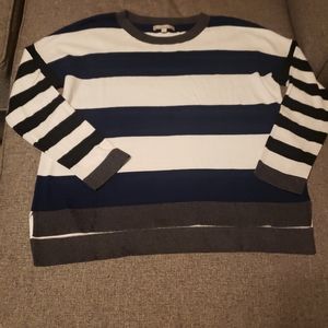 Banana republic sweater size medium
